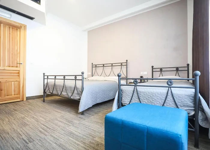 Toplik בית הארחה 4*